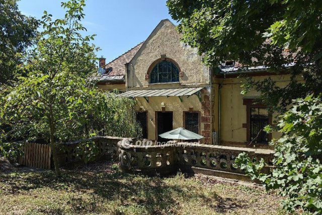 Eladó családi ház, Törökbálinton 673.75 M Ft, 7 szobás