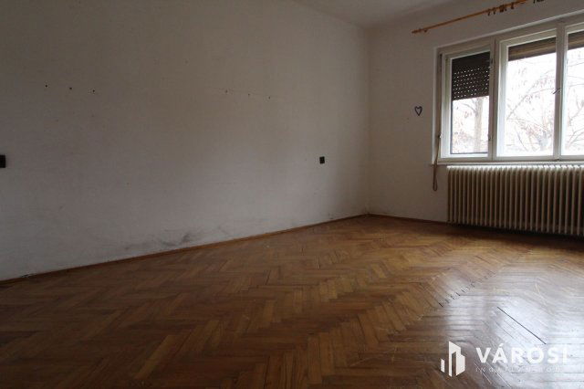 Eladó családi ház, Hódmezővásárhelyen 52.5 M Ft, 4 szobás