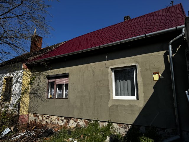 Eladó ikerház, Horton, Máv telepen 25.5 M Ft, 2+1 szobás