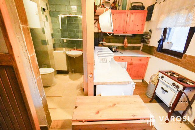 Eladó családi ház, Tökön 22 M Ft, 1 szobás