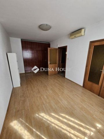 Kiadó téglalakás, albérlet, Pécsett 150 E Ft / hó, 2 szobás