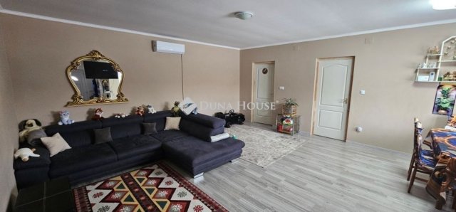 Eladó családi ház, Farmoson 39.9 M Ft, 3 szobás