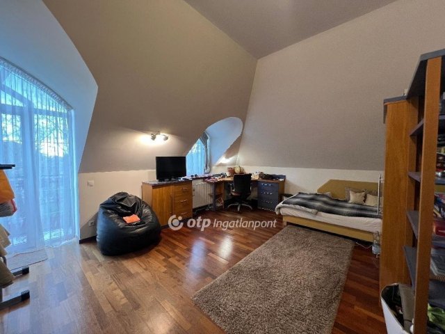 Eladó családi ház, Budapesten, XXI. kerületben 290 M Ft