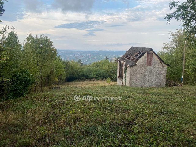 Eladó telek, Budapesten, III. kerületben 45 M Ft