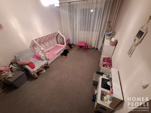 Eladó téglalakás, Szegeden 44 M Ft, 2 szobás