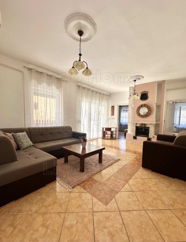 Eladó családi ház, Balatonlelleén 99 M Ft, 6 szobás