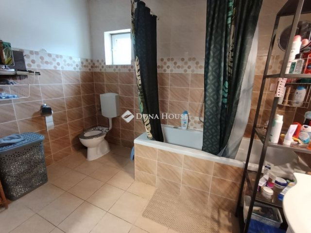 Eladó családi ház, Tápióbicskén 22.9 M Ft, 2 szobás