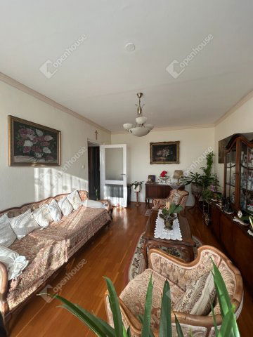 Eladó panellakás, Kaposváron 45.999 M Ft, 3 szobás