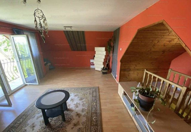 Eladó családi ház, Bajon 62 M Ft, 4+1 szobás