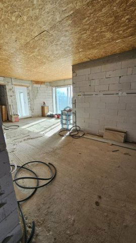 Eladó családi ház, Szigetszentmiklóson 159.9 M Ft, 8 szobás