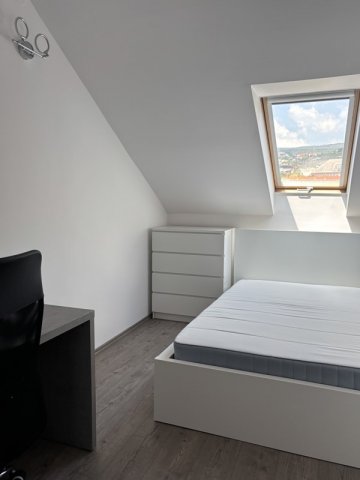 Kiadó téglalakás, albérlet, Pécsett, Nagy Jenő utcában