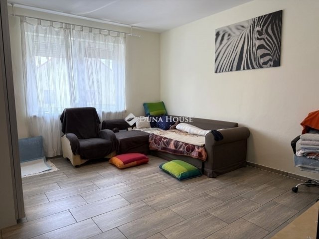 Eladó téglalakás, Monoron 56.9 M Ft, 2 szobás