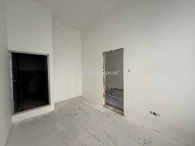 Eladó téglalakás, Budapesten, XXI. kerületben 28.4 M Ft