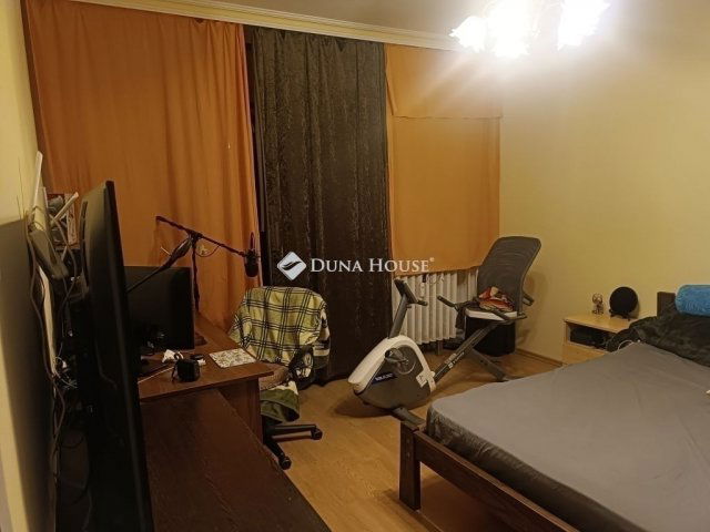 Eladó panellakás, Szegeden 51.49 M Ft, 2 szobás