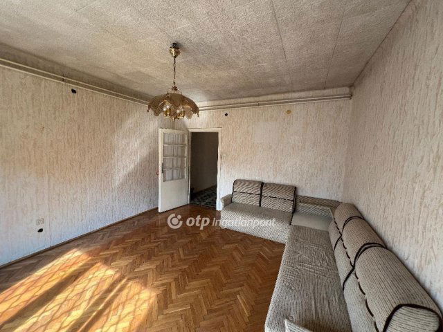 Eladó családi ház, Budapesten, III. kerületben 129.9 M Ft