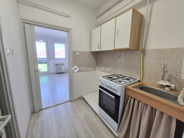 Kiadó téglalakás, albérlet, Zalaegerszegen, Rákóczi Ferenc utcában