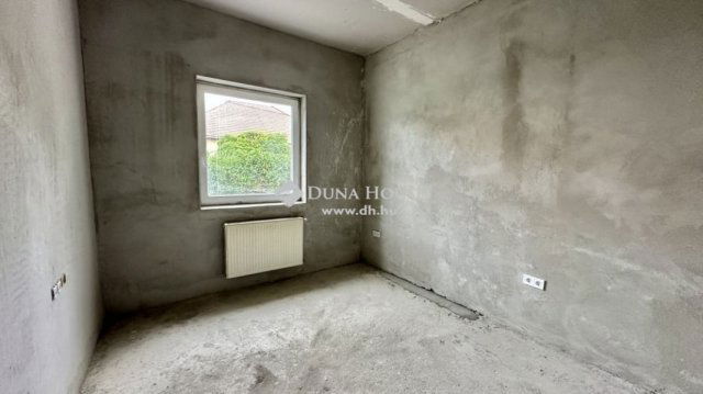 Eladó családi ház, Budapesten, XVIII. kerületben 94.9 M Ft