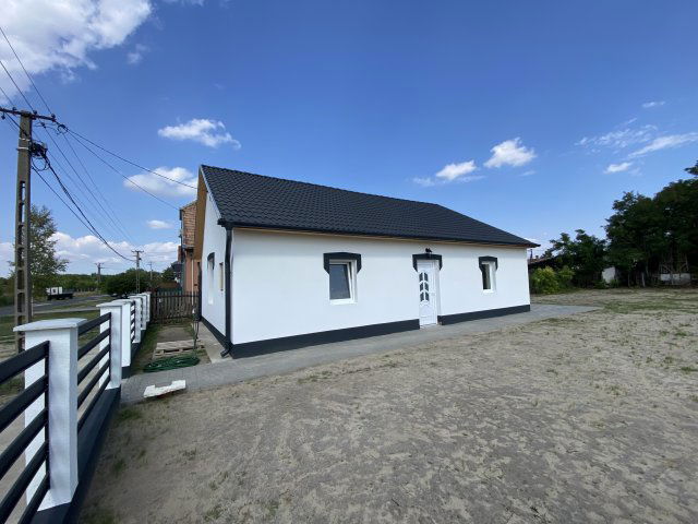 Eladó családi ház, Abonyban 34.9 M Ft, 3 szobás