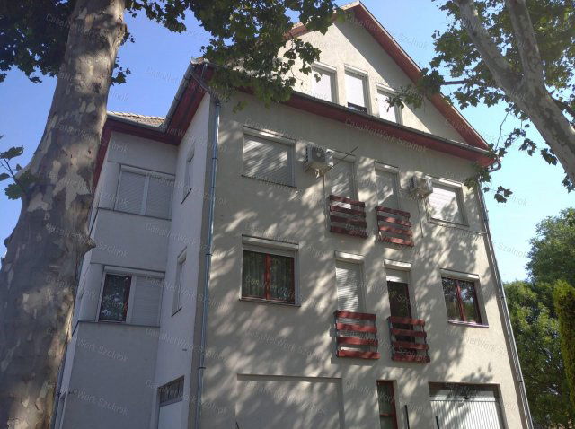 Kiadó téglalakás, albérlet, Szolnokon 100 E Ft / hó, 2 szobás