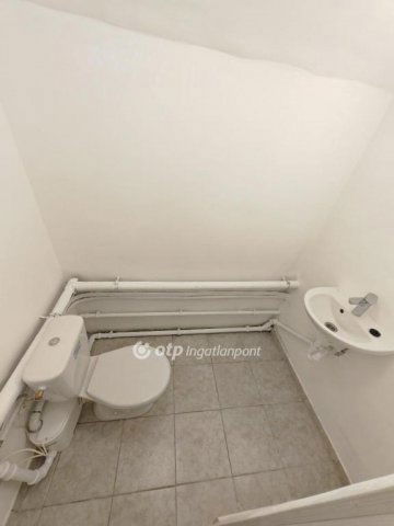 Eladó téglalakás, Budapesten, VIII. kerületben 35.9 M Ft