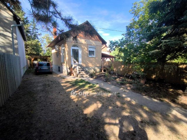 Eladó nyaraló, Sándorfalván 32 M Ft, 1 szobás