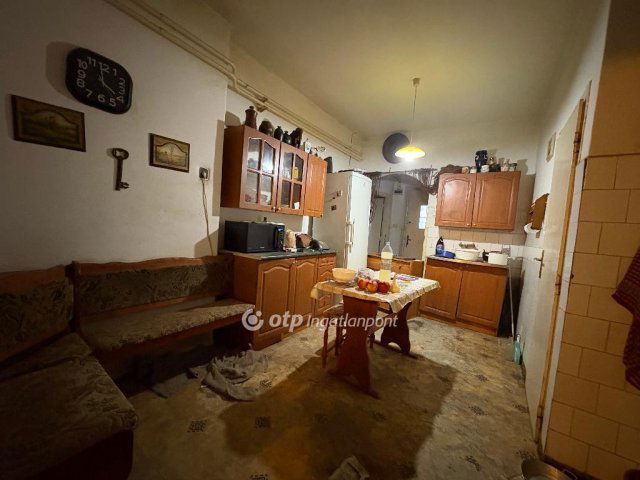 Eladó téglalakás, Feldebrőn 15.5 M Ft, 3 szobás