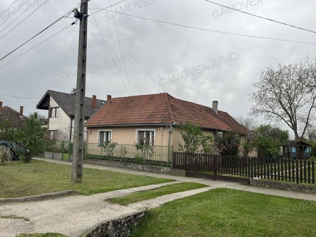 Eladó családi ház, Nagybajomban 22.5 M Ft, 3 szobás