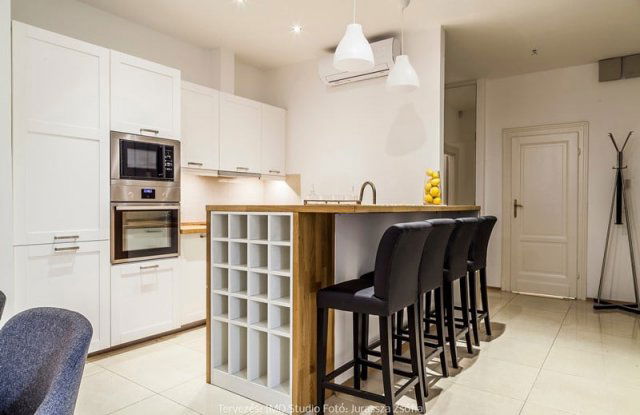 Kiadó téglalakás, albérlet, Budapesten, VI. kerületben