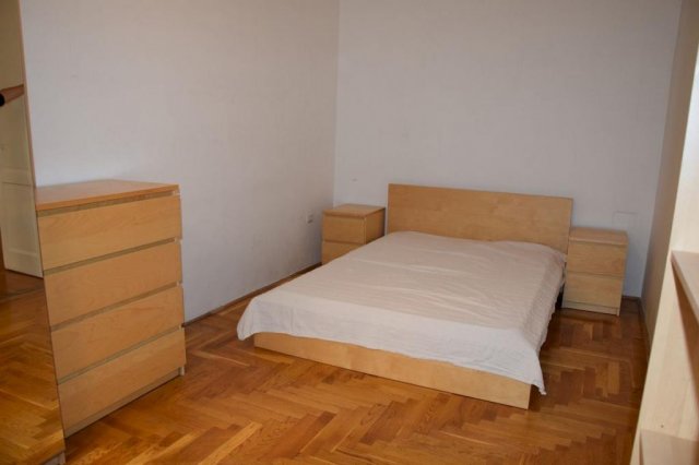 Kiadó téglalakás, albérlet, VII. kerületben, Klauzál téren