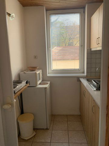 Kiadó téglalakás, albérlet, Egerben 110 E Ft / hó, 1 szobás