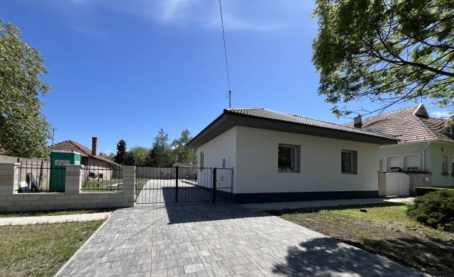 Eladó családi ház, Gyulán 99 M Ft, 3+1 szobás