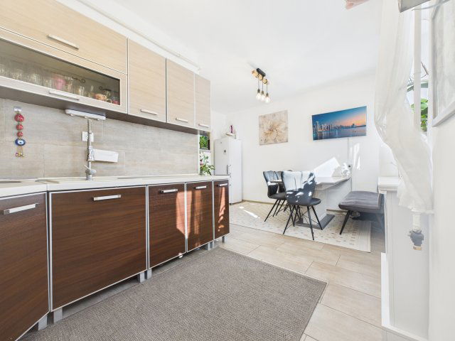 Eladó téglalakás, Debrecenben, Faraktár utcában 57.9 M Ft