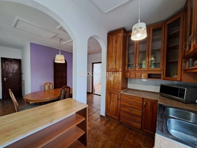 Eladó családi ház, Baján 69 M Ft, 5 szobás