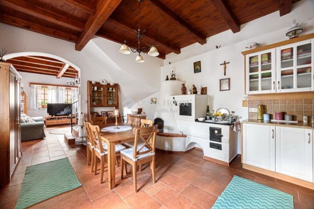 Eladó családi ház, Pilisszentkereszten 168 M Ft, 4 szobás