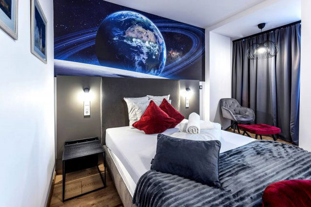 Kiadó téglalakás, albérlet, Pécsett, Rákóczi úton, 1 szobás