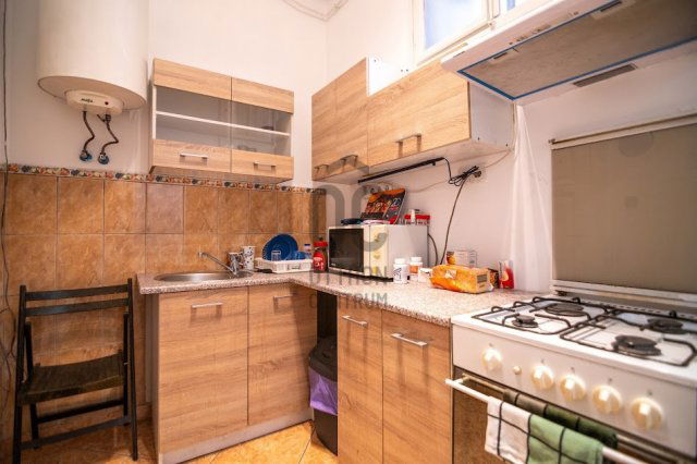 Eladó téglalakás, Budapesten, VI. kerületben 93.5 M Ft, 3 szobás