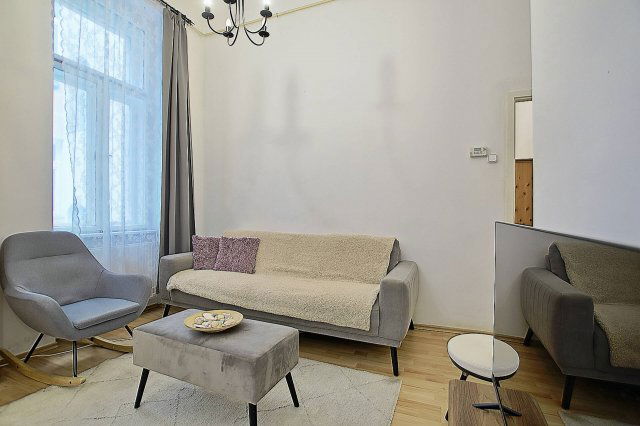 Eladó téglalakás, Budapesten, V. kerületben 89 M Ft, 1+1 szobás