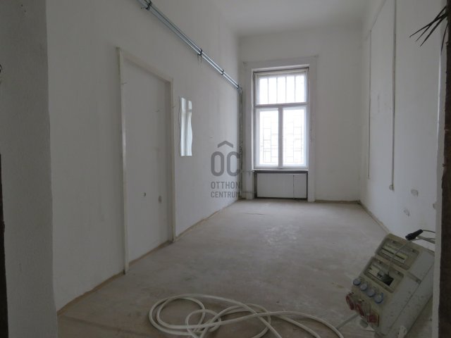 Eladó iroda, Budapesten, X. kerületben 390 M Ft