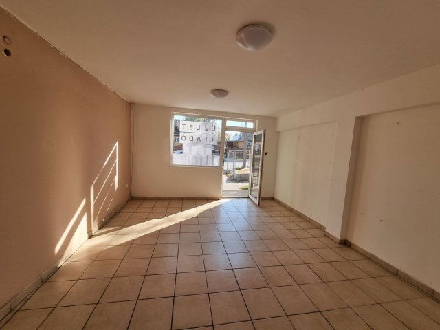 Kiadó üzlethelyiség, Érden 160 E Ft / hó, 1 szobás