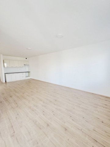 Kiadó téglalakás, albérlet, Debrecenben 300 E Ft / hó, 3 szobás