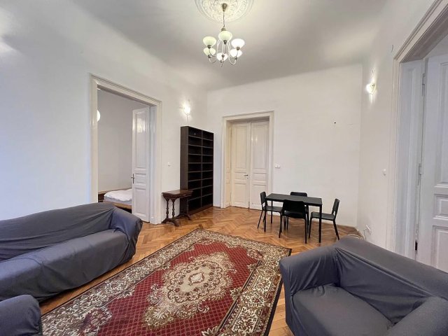 Eladó téglalakás, Budapesten, VIII. kerületben, Berzsenyi utcában