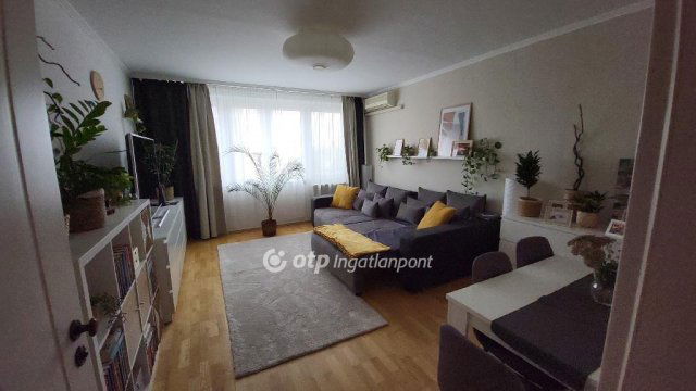 Eladó panellakás, Budapesten, X. kerületben 85.9 M Ft, 3 szobás