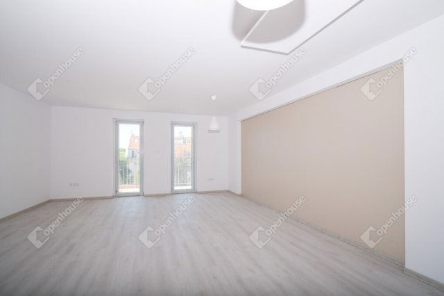 Kiadó iroda, Szegeden 162 E Ft / hó, 1 szobás