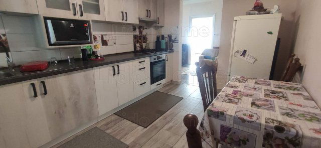 Eladó családi ház, Tabon 44.9 M Ft, 5 szobás