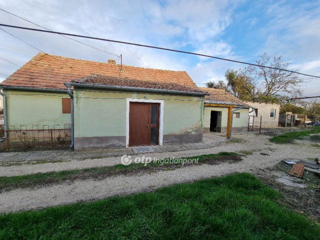 Eladó családi ház, Külsővaton 10.65 M Ft, 2 szobás
