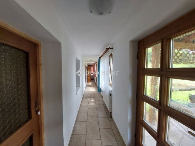 Eladó családi ház, Ozorán 80 M Ft, 4 szobás