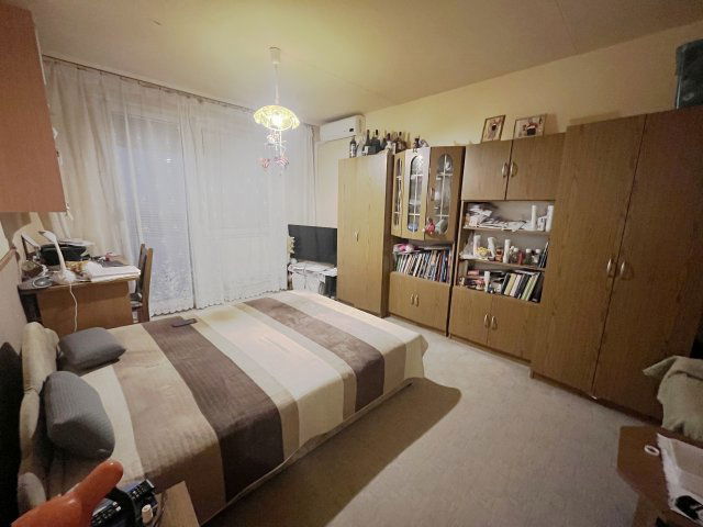 Eladó panellakás, Debrecenben 54.9 M Ft, 2 szobás