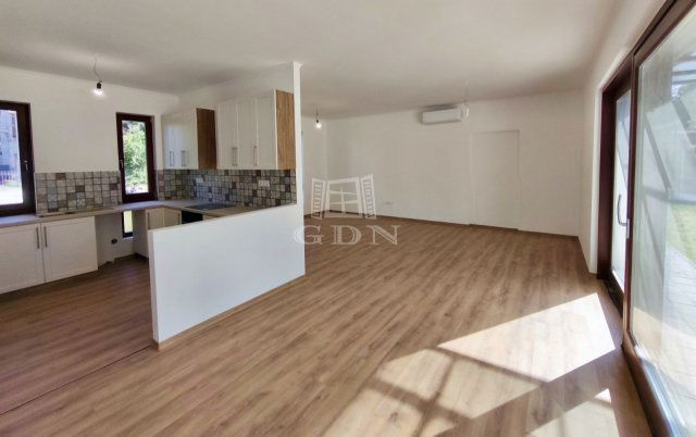 Eladó családi ház, Biatorbágyon 219 M Ft, 5 szobás