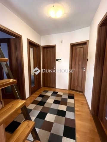 Eladó ikerház, Budapesten, XVIII. kerületben 145 M Ft, 4 szobás