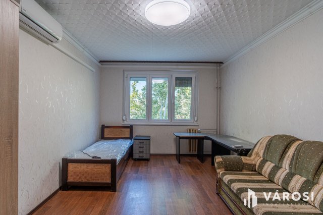 Kiadó panellakás, albérlet, Szegeden 199 E Ft / hó, 4 szobás